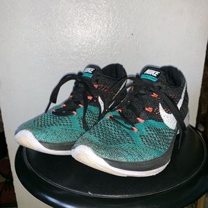 Nike Flyknit Lunar 3